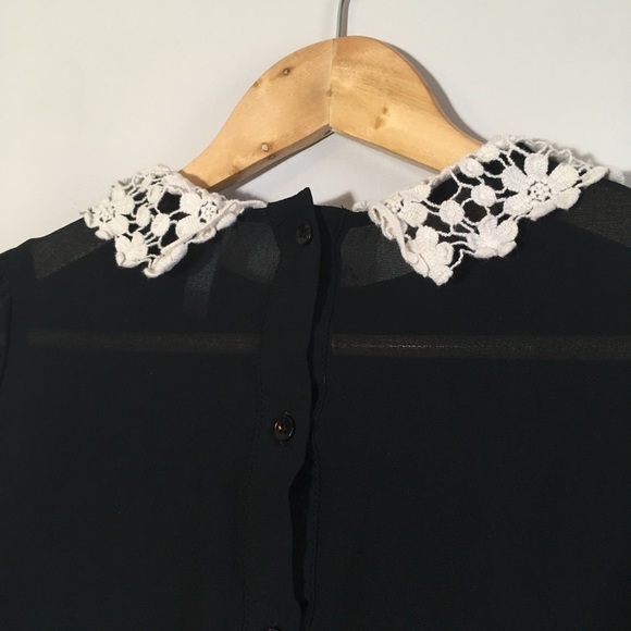 Lace Peter Pan Collar Black & White Blouse - Picture 7 of 8